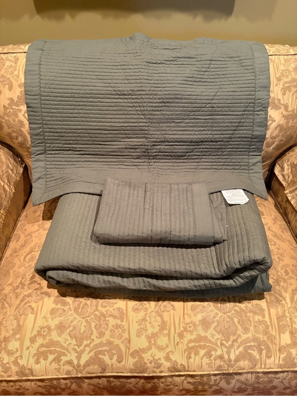 Brooks Brothers Full/Queen Quilt Comforter Set